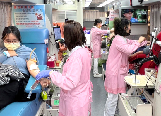 Far eastern big city shopping malls and Rotary club held blood donation activities, and the single point blood donation volume in a single day broke a record