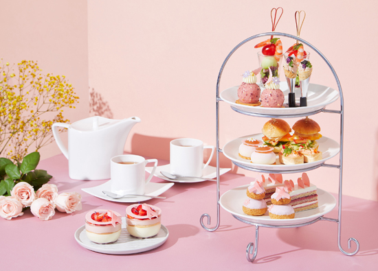 Tainan Far Eastern Group Shangri La Hotel launched pink afternoon tea in response to the International Breast Cancer Prevention Month