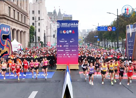 Get on the horse with passion -- Shanghai Marathon