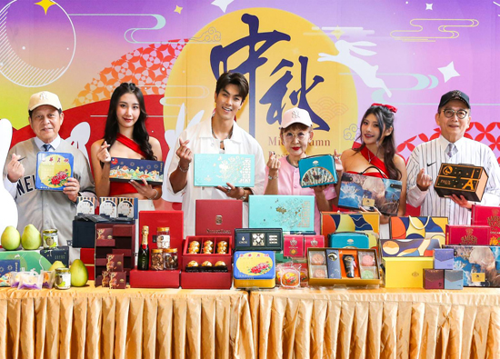 Far Eastern Department Stores' limited edition premium mooncakes combine beauty and value