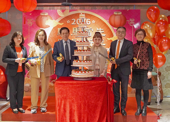 远东百货骏马当先 跃启新年岁末餐会