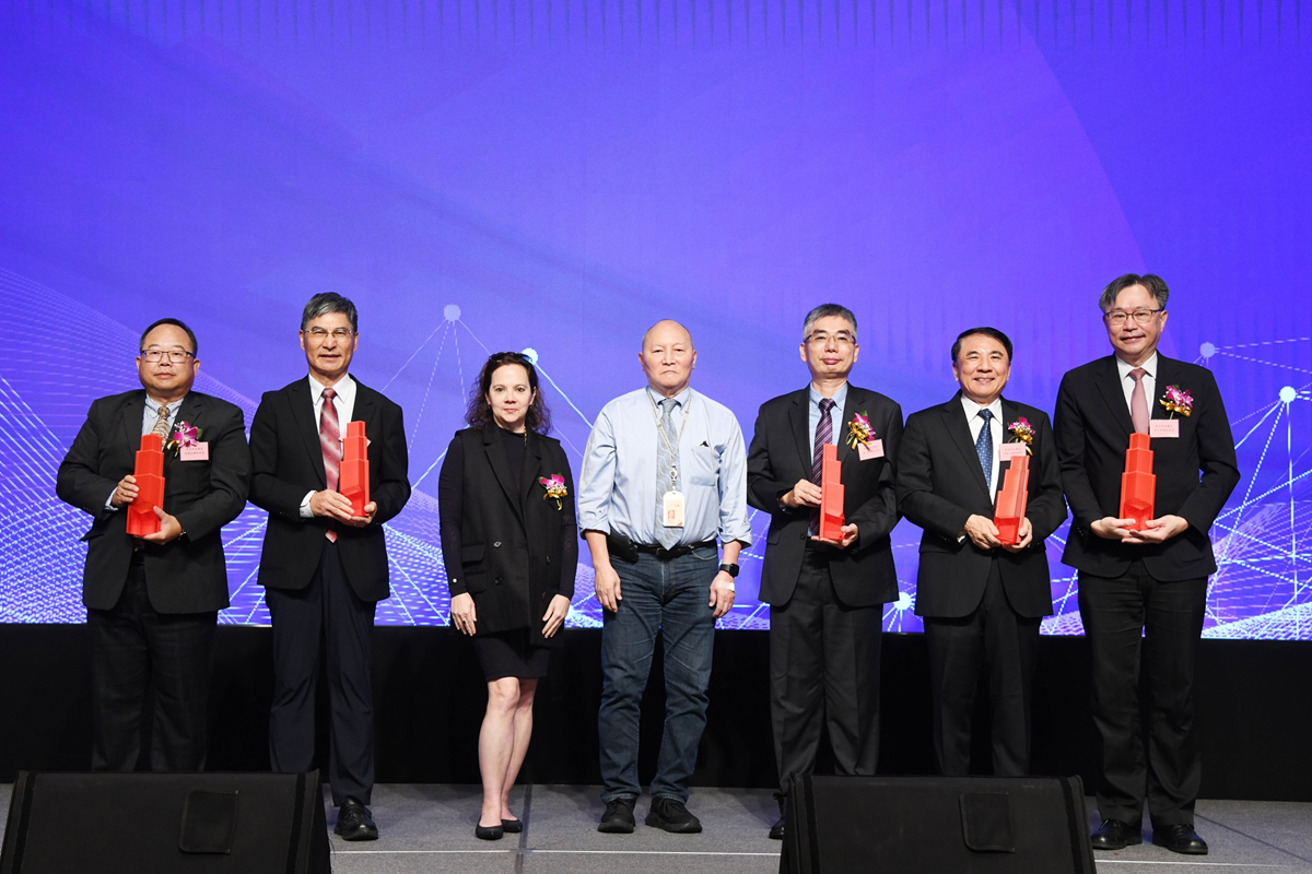 有庠科技奖表扬27位科研菁英　远东集团推动台湾科技岛愿景